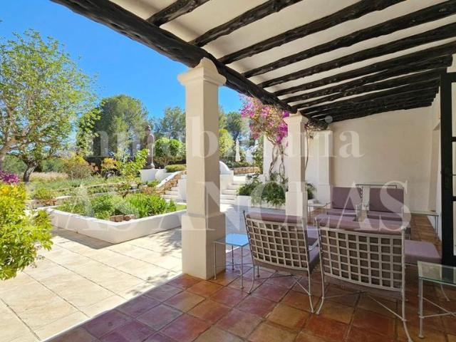 Cortijo de alto standing de 355 m2 en venta Santa Eulalia del Río, Baleares
