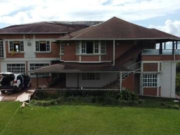 Cortijo de alto standing de 54400 m2 en venta Circasia, Colombia