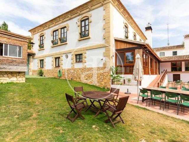 Cortijo de alto standing de 542 m2 en venta Utiel, Comunidad Valenciana