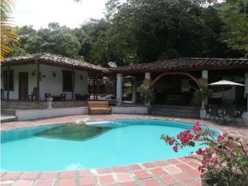 Cortijo de alto standing en alquiler Barbosa, Departamento de Antioquia