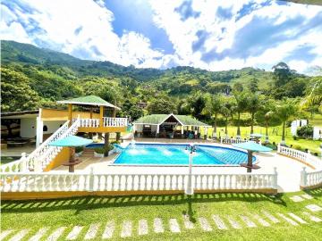 Cortijo de alto standing en alquiler Girardota, Departamento de Antioquia