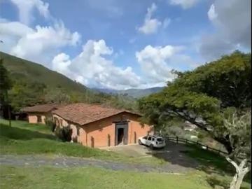Cortijo de alto standing en alquiler Medellín, Departamento de Antioquia
