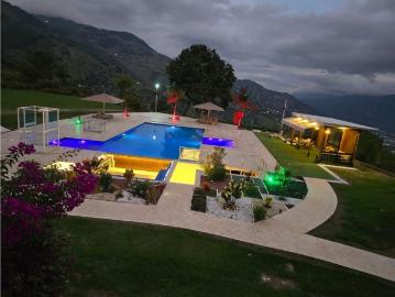 Cortijo de alto standing en venta Copacabana, Colombia