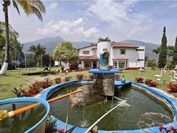 Cortijo de alto standing en venta Copacabana, Departamento de Antioquia