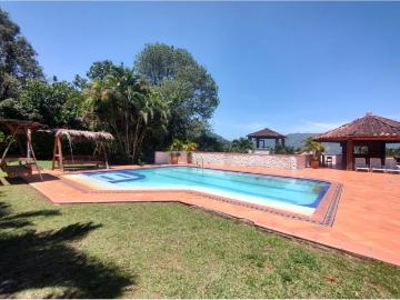 Cortijo de alto standing en venta Copacabana, Departamento de Antioquia