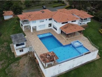 Cortijo de alto standing en venta Cali, Departamento del Valle del Cauca