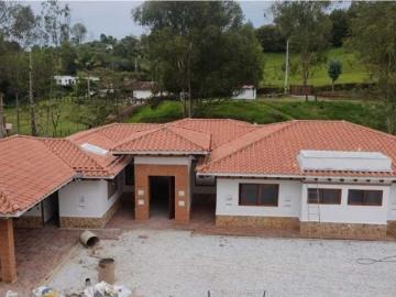 Cortijo de alto standing en venta Carmen de Viboral, Colombia