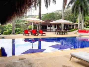 Cortijo de alto standing en venta Barbosa, Colombia