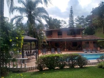Cortijo de alto standing en venta Barbosa, Colombia