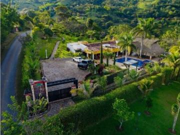 Cortijo de alto standing en venta Barbosa, Departamento de Antioquia