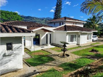Cortijo de alto standing en venta Barbosa, Departamento de Antioquia