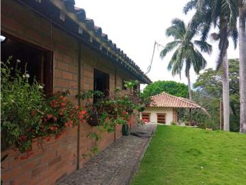 Cortijo de alto standing en venta La Pintada, Departamento de Antioquia
