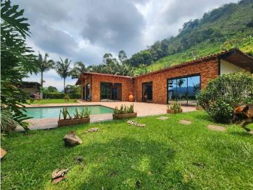 Cortijo de alto standing en venta La Vega, Cundinamarca