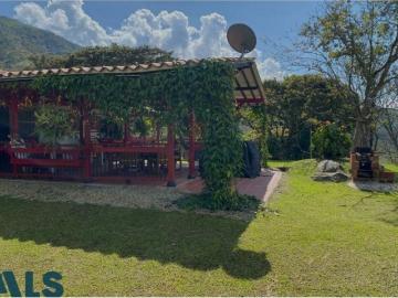 Cortijo de alto standing en venta Santo Domingo, Departamento de Antioquia