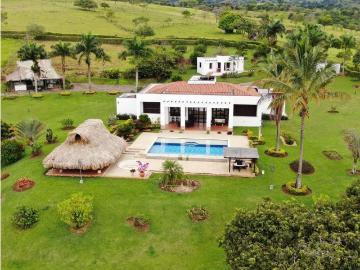 Cortijo de alto standing en venta Tarso, Departamento de Antioquia