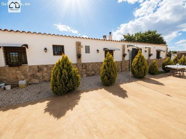 CORTIJO EXCLUSIVO EN DOLORES + OPCIÓN VENTA A PLAZOS | MÁS DE 13.250 m2 DE PARCELA