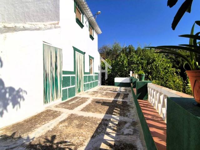 Cortijo en Venta en Algarinejo