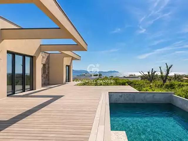 Corbara 20220 Achat / Vente maison 6 pièces t6 au dernier étage piscine