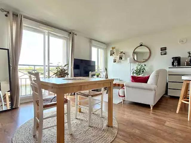 Corbeil Essonnes 91100 Achat / Vente appartement 2 pièces t2 cave parking