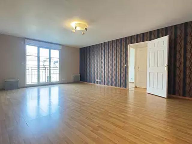 Corbeil Essonnes 91100 Achat / Vente appartement 5 pièces t5 parking