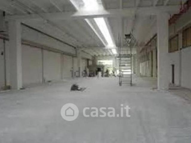 Corciano affittasi capannone 320 Mq