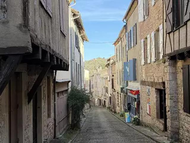 Cordes sur Ciel 81170 Achat / Vente maison 6 pièces t6 parking