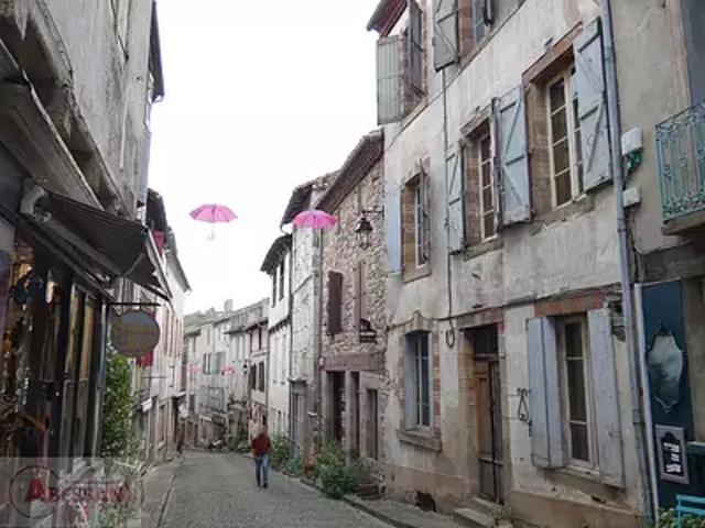 Cordes sur Ciel 81170 Achat / Vente immeuble