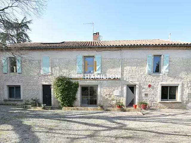 Cordes sur Ciel 81170 Achat / Vente maison 9 pièces t9 piscine parking