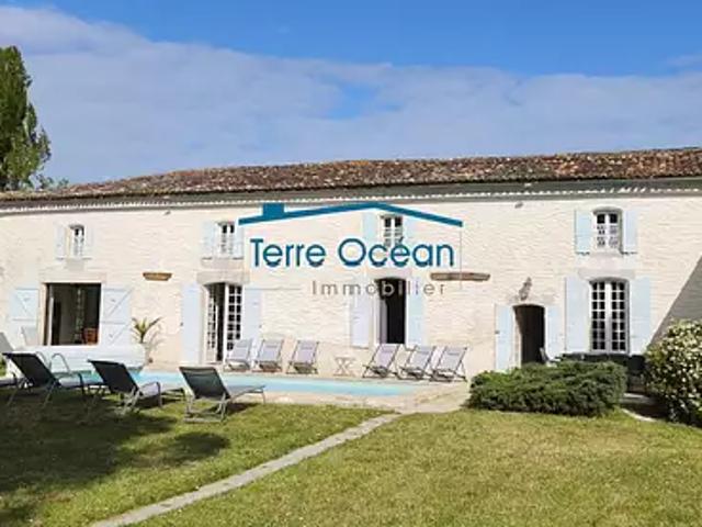 Corme Ecluse 17600 Achat / Vente maison 16 pièces t16 piscine parking