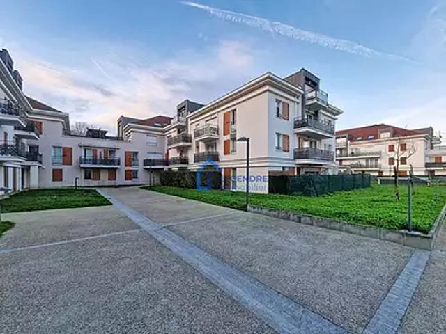 Cormeilles en Parisis 95240 Achat / Vente appartement 1 pièce t1 au dernier étage parking