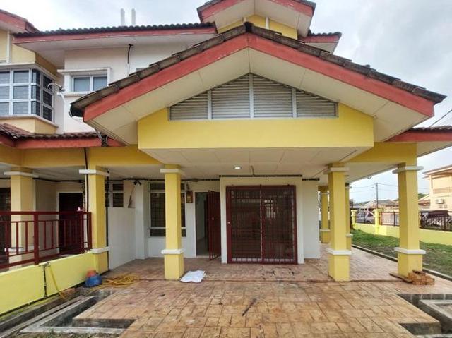 Corner2 Storey HouseExtra Land Easy AccessKinrara TK 2 Puchong