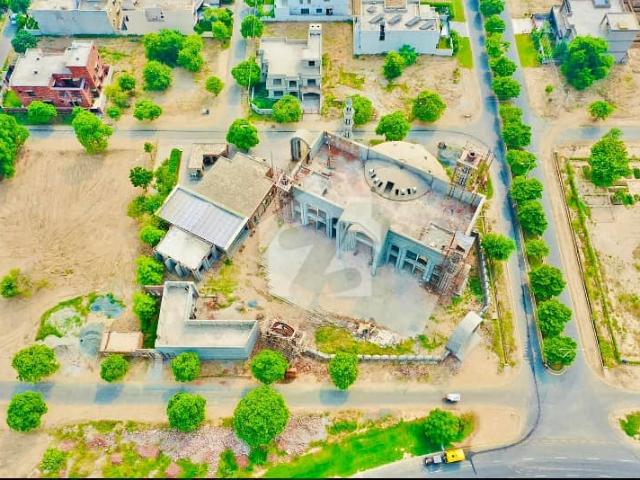 Corner 3 Kanal Gray House For Sale Wapda City