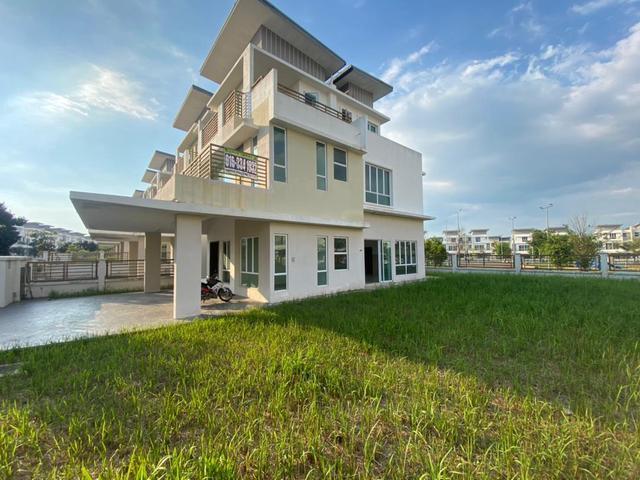Corner 3 Sty Semi D Regency Parc Saujana Rawang Desa Mas Country Homes