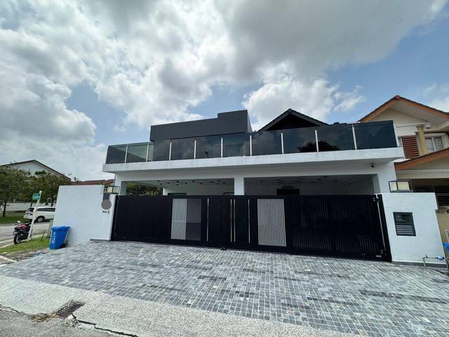 Corner 100 Renovation 50x100 5B5R Sepang KLIA