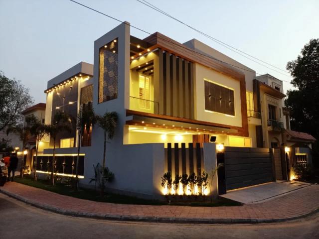 Corner 10 marla brand new luxury house for sale lahore bahria town id 77680