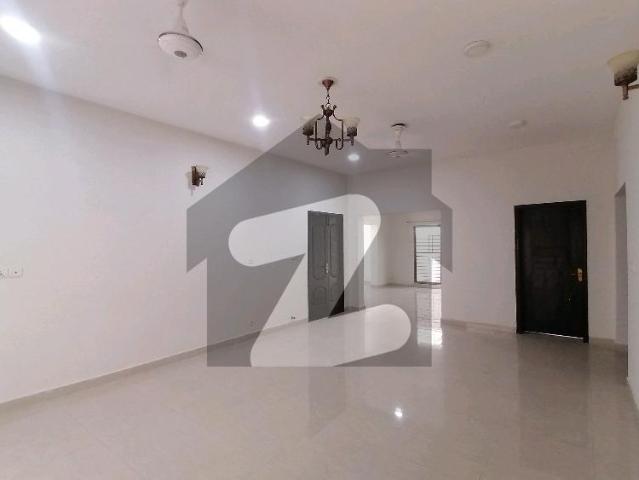 Corner 10 Marla House For Grabs In DHA Defence Askari 3