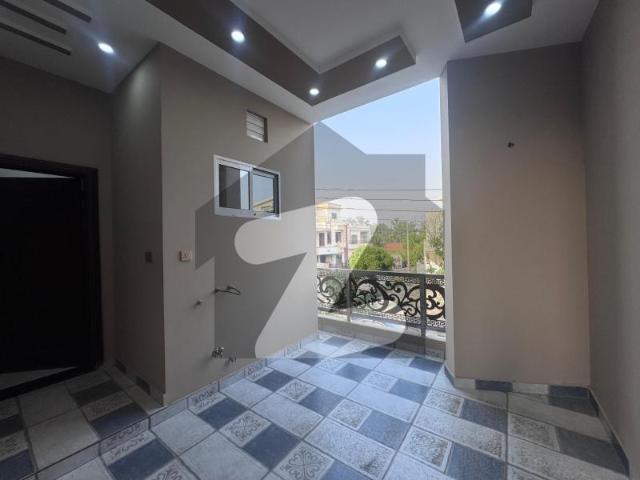 Corner 10 Marla House For Sale Canal View Sector 2 Gujranwala Canal View Housing Scheme