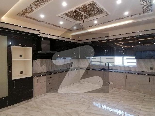 Corner 12 Marla House For Grabs In Model Town