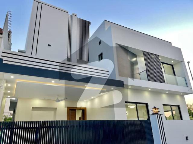 Corner 12 Marla House For Sale