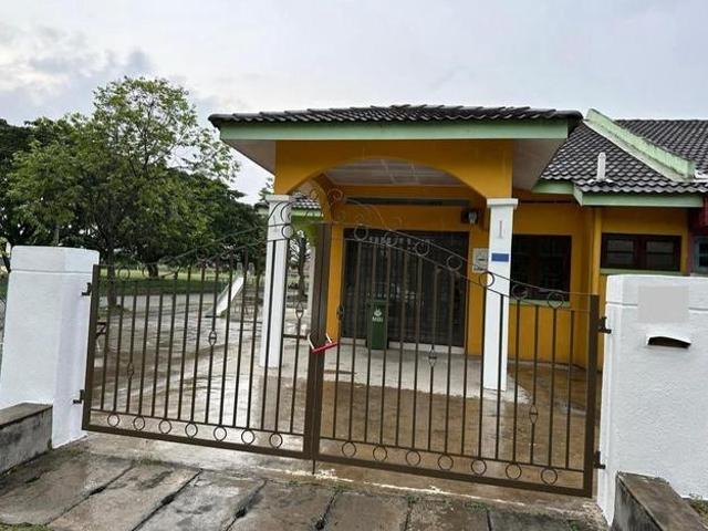 Corner 1 storey house Lahat Menglembu