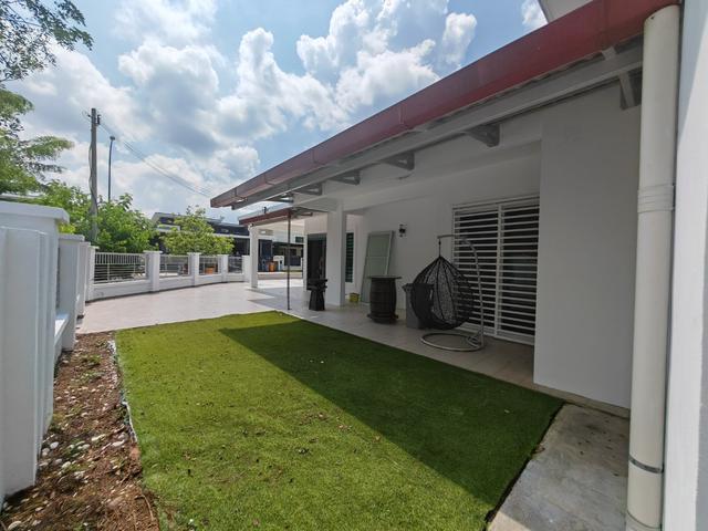 Corner 1 Storey House Nusari Aman 2