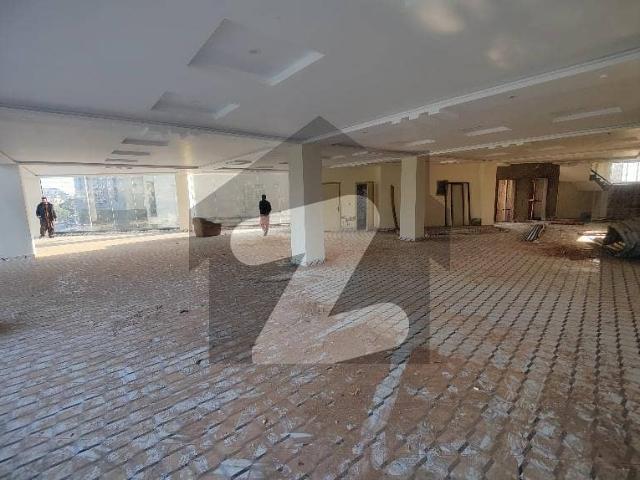 Corner 1st floor brand new hall, 2 lifts, washroom, kitchen, emergency exits, best for every business