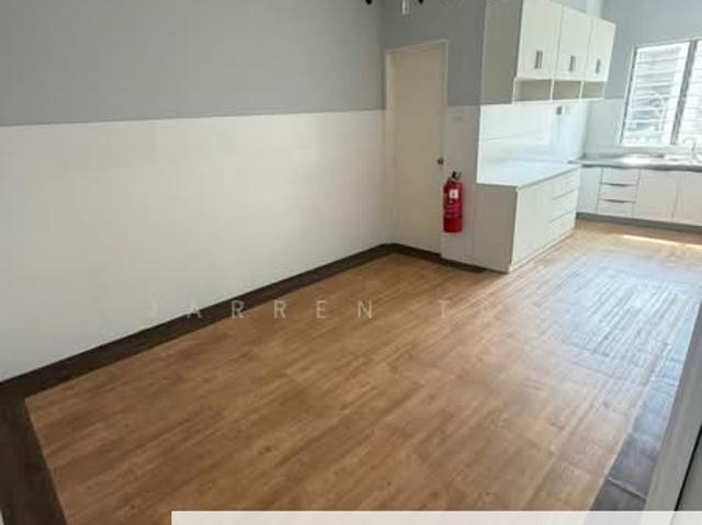 Corner 1st Floor Shop / Office @ BK 5, Bandar Kinrara