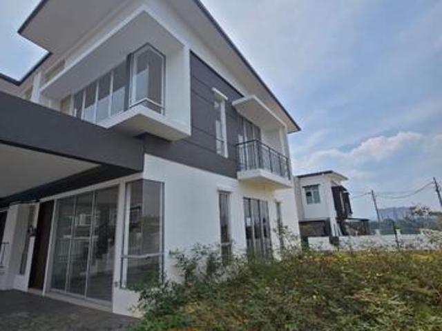 CORNER 2 storey Bandar Tasik Kesuma Semenyih Beranang Kajang