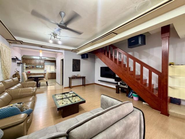 Corner 2 storey terrace Bandar Mahkota Cheras Cheras Super Cheap