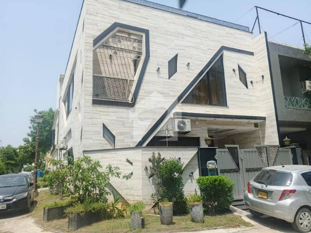 Corner 7 Marla Like A Brand New House For Rent In Lake City Lahore