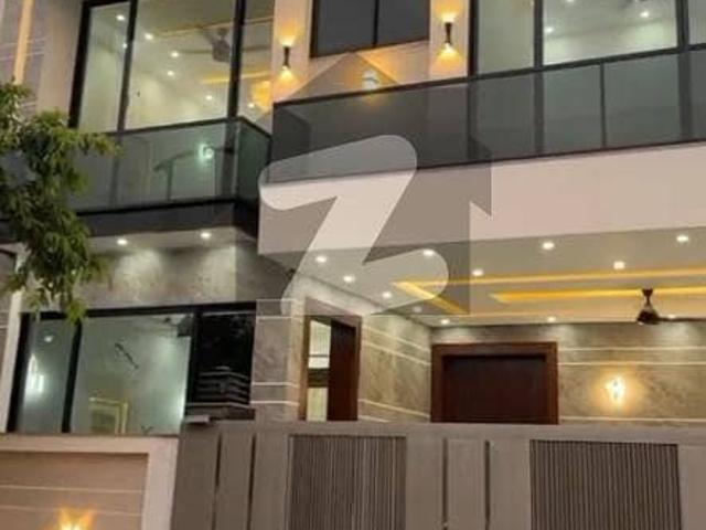 Buying A Corner House In Top City 1 Block D?