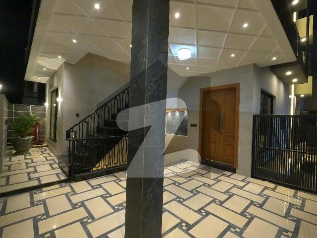 Corner 5 Marla House Situated In D 12 For sale D 12