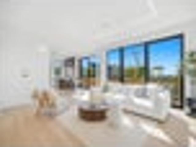 Corner Coastal Living in Long Bay