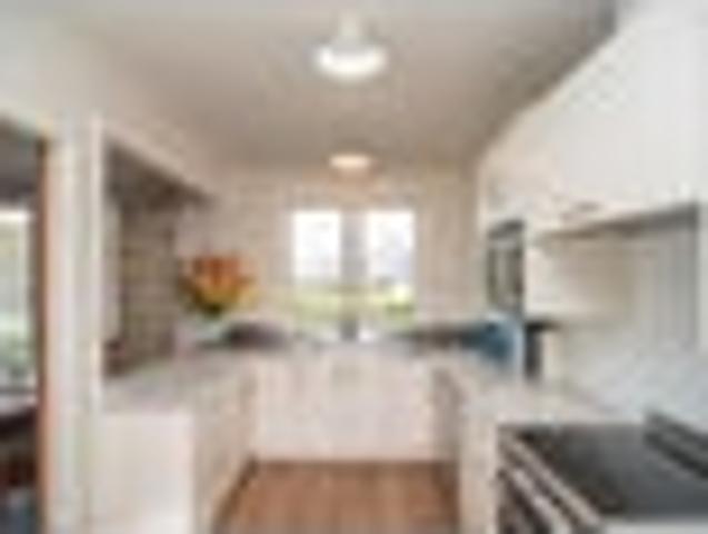 Corner Comfort in Classic Brick